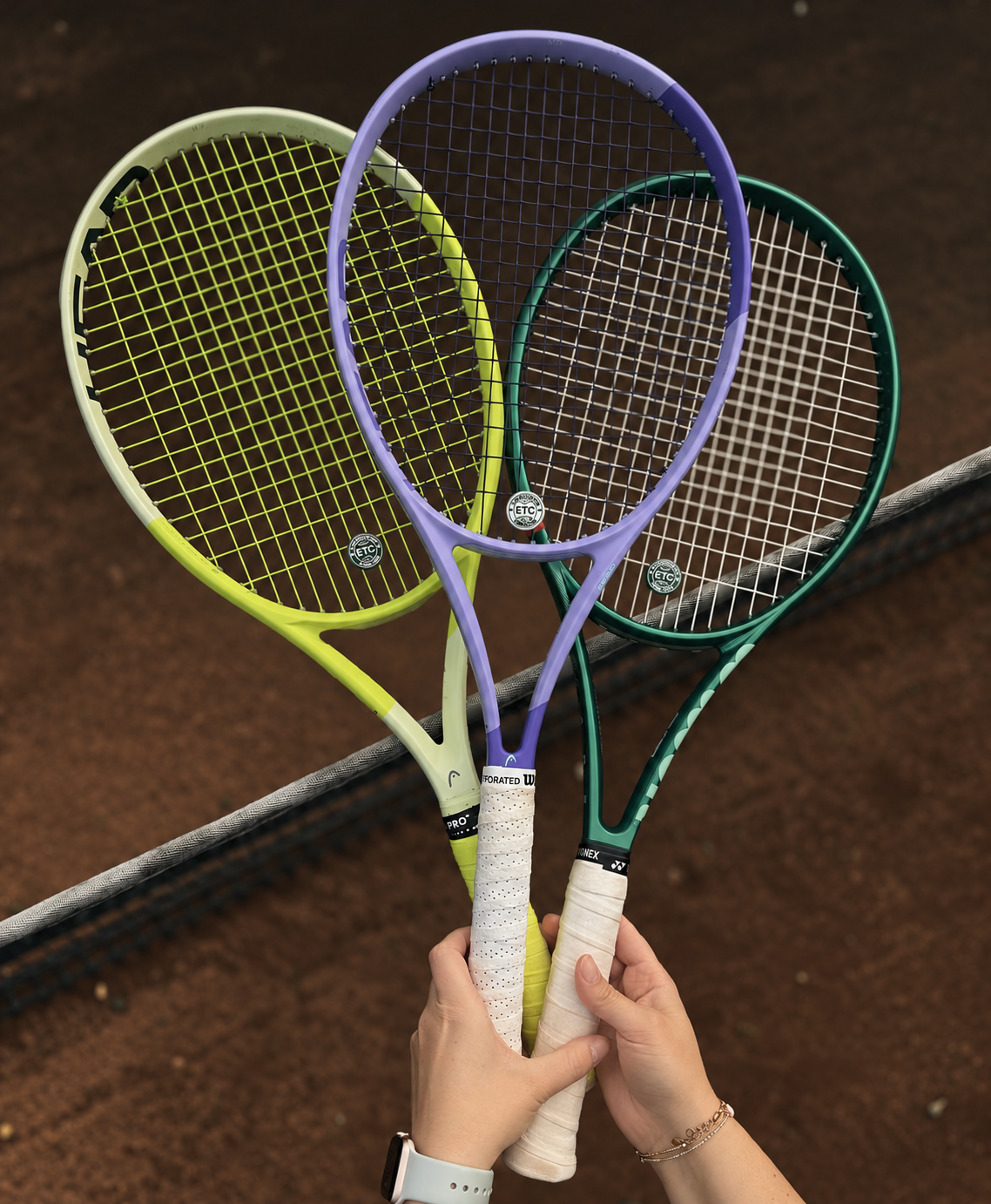 Tennisschläger und Equipment